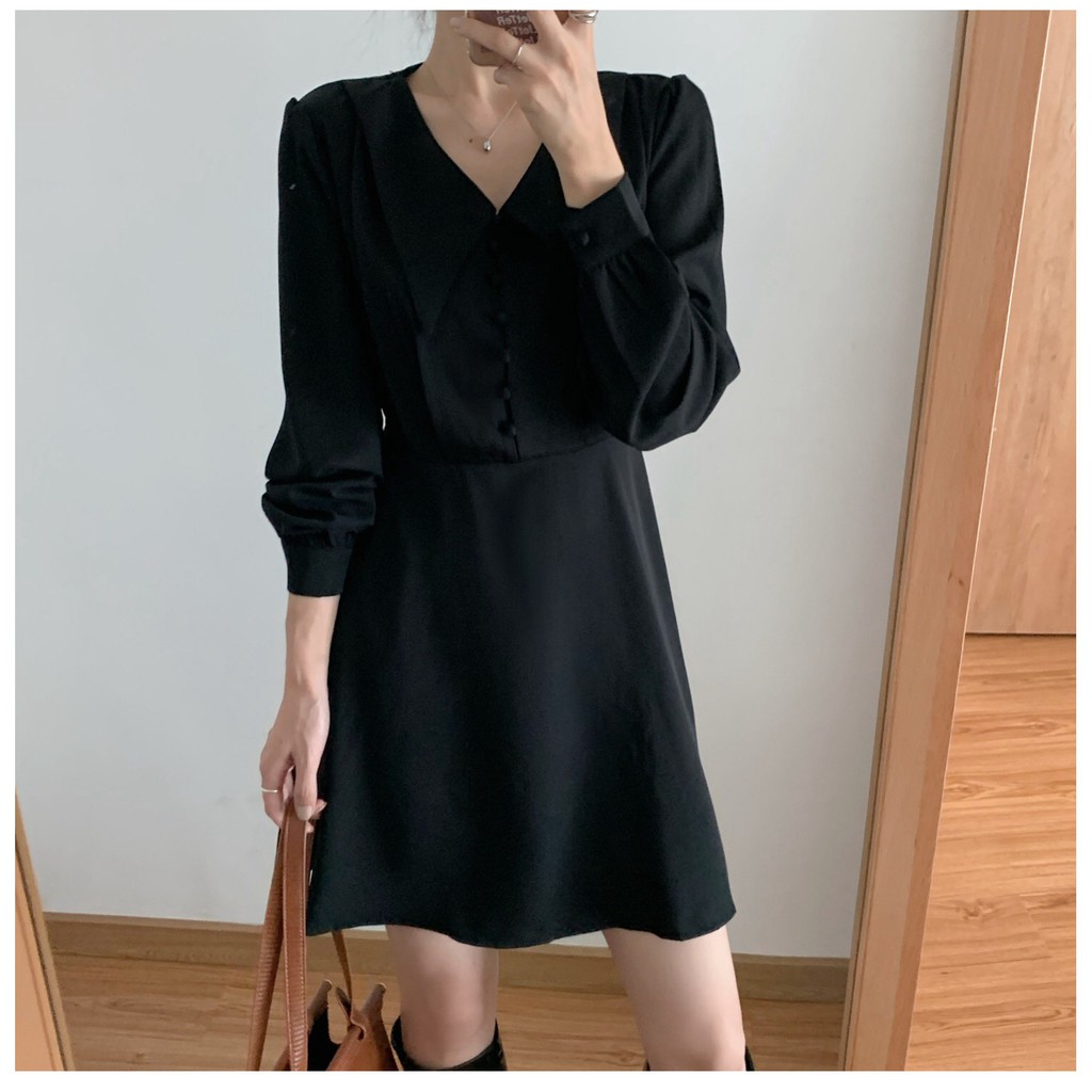 Đầm tay dài cổ V nút bọc