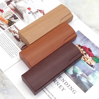 Hộp đựng kính bằng gỗ