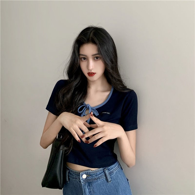 Super Beautiful 3-hole Croptop T-shirt🦋