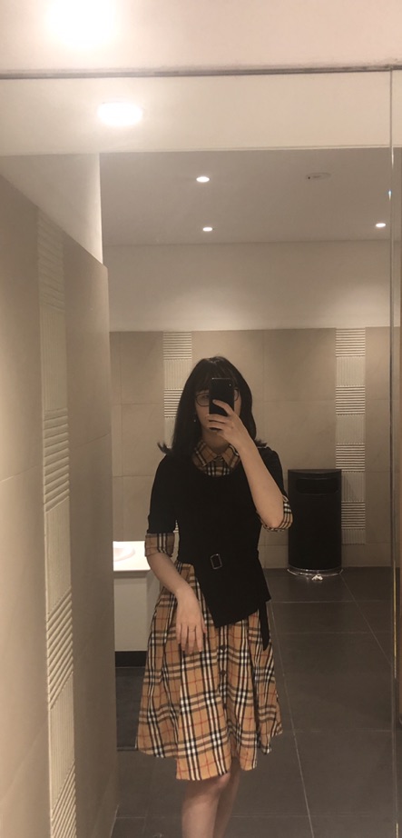 Váy kẻ phối đen điệu đà VKS0121009 | BigBuy360 - bigbuy360.vn