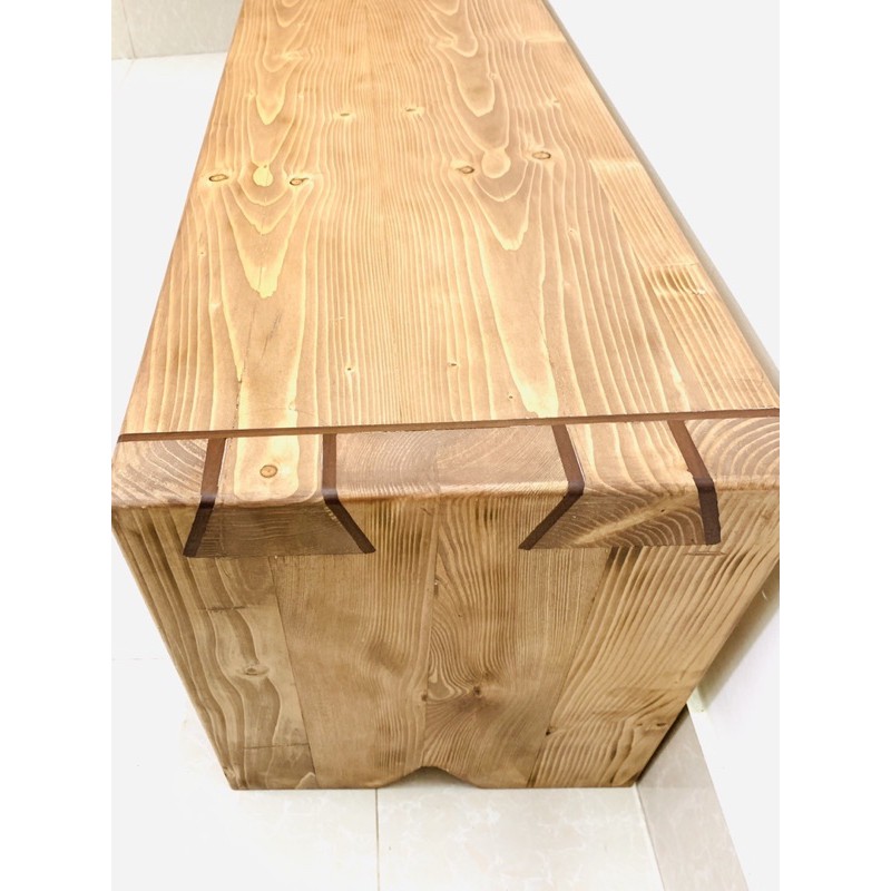 Ghế băng gỗ thông dày , Cách điệu dùng mộng gỗ và keo.