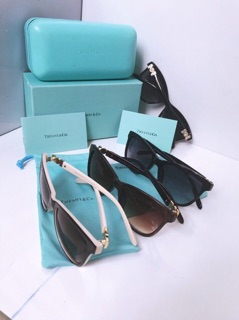 KÍNH TIFFANY TẶNG HỘP