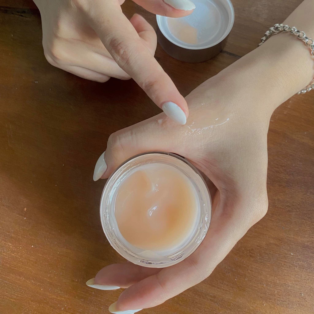 Kem cấp ẩm sâu siêu thoáng nhẹ Clinique Moisture Surge 100h 125ml