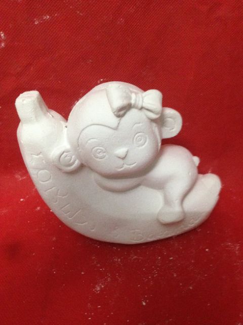 Tượng tô màu cao:15 cm giá5000