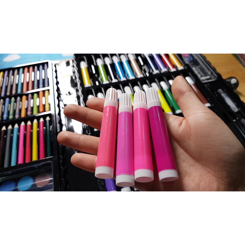 HỘP BÚT MÀU 150 CHI TIẾT CHO BÉ THA HỒ SÁNG TẠO, TƯ DUY