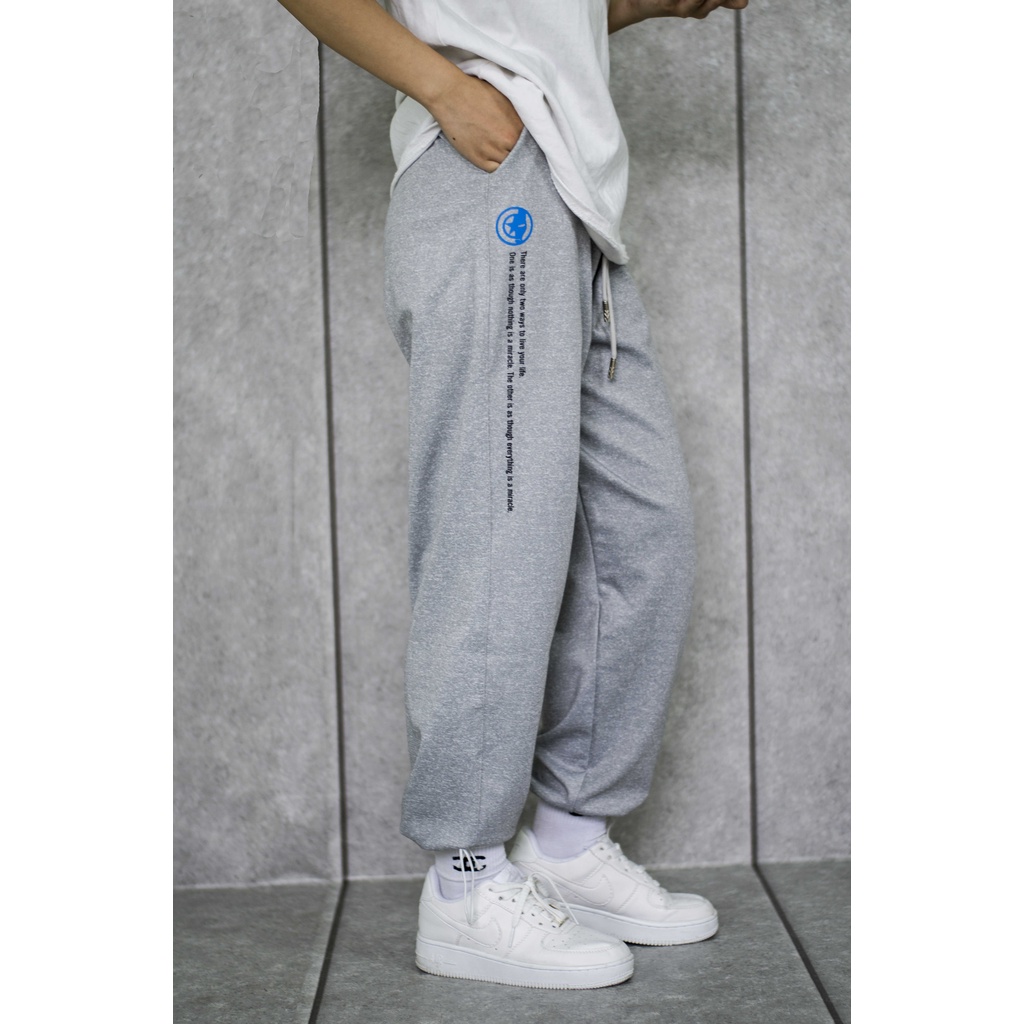 Quần Jogger Đa Năng 2 Trong 1 In Hình Ống Rộng Nam Nữ Thể Thao Thiết Kế Basic Pants Để Suông Hoặc Dây Rút Bo Gấu J4U