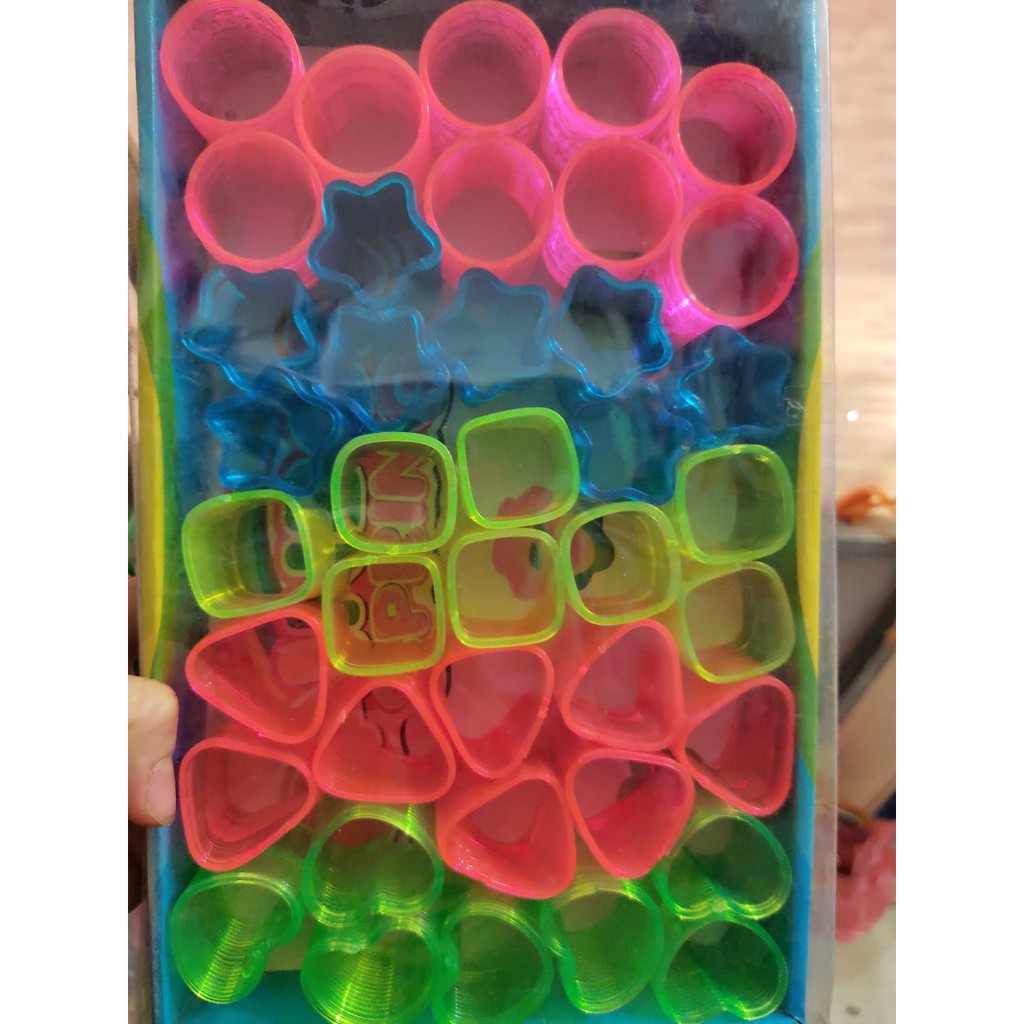 Vòng co dãn cho bé chơi