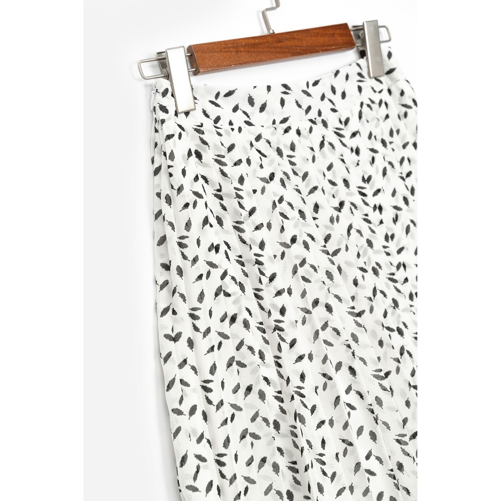 Chân váy xếp ly dài nữ MADLEN họa tiết lá phong chất chiffon | BigBuy360 - bigbuy360.vn