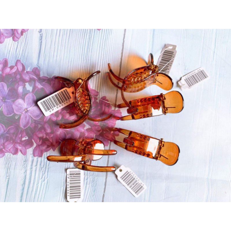 1 kẹp càng cua 3 răng nhựa trong (Việt Nam)