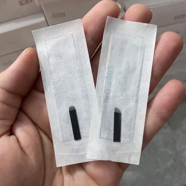 Dao khắc đen cán dẻo