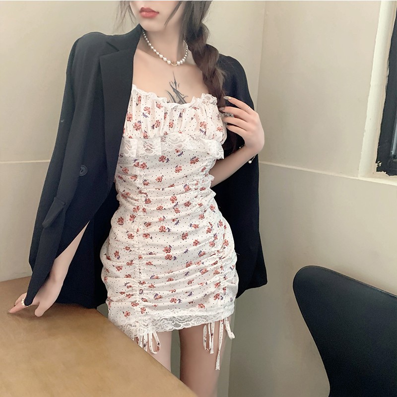 Đầm Hai Dây In Hoa Với Thiết Kế Cổ Chữ V Xinh Xắn Theo Phong Cách Hàn Quốc | BigBuy360 - bigbuy360.vn