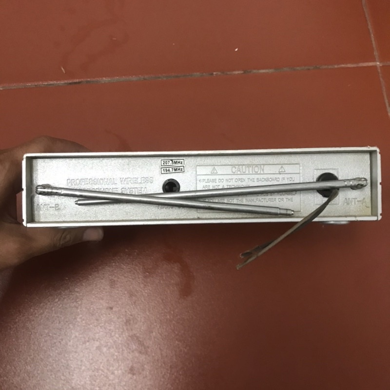 Cục thu mic shure