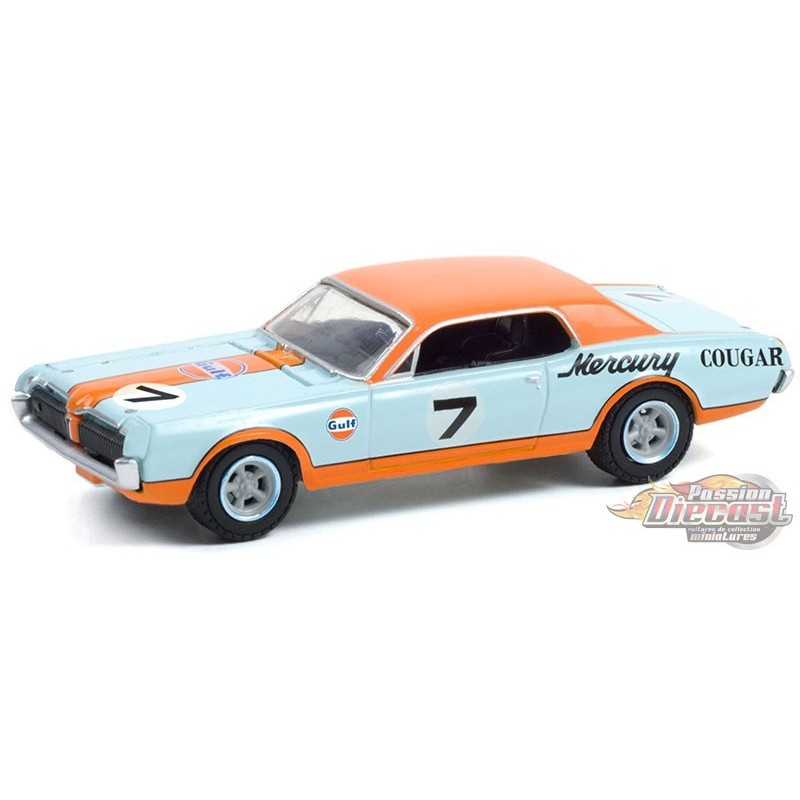 Xe mô hình Greenlight 1:64 Running on Empty 1967 Mercury Cougar XR7 Gulf Racing