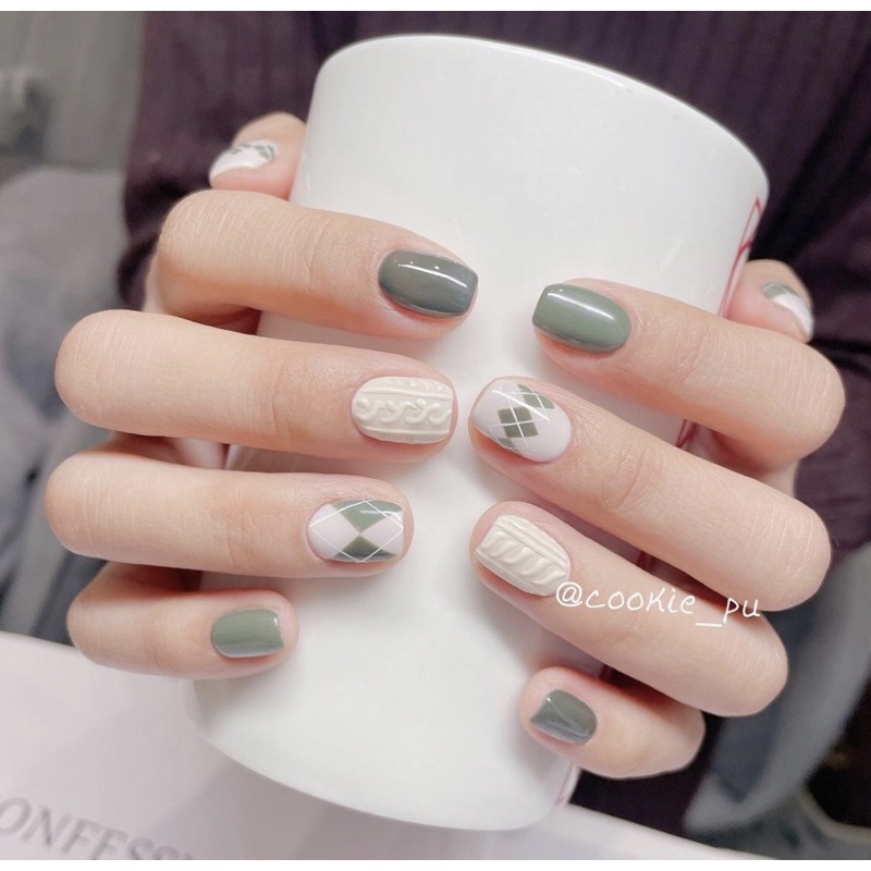 Móng úp thiết kế mùa đông len dạ xanh form vuông tròn ngắn julynails.vn nb107