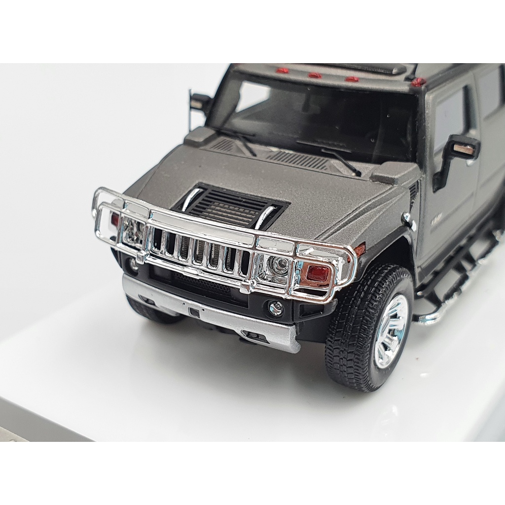 Xe Mô Hình Hummer H2 2008 Tỉ lệ 1:64 Hãng sx Motor Helix ( Xám )