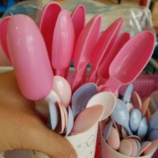 Thìa ăn dặm, uống sữa