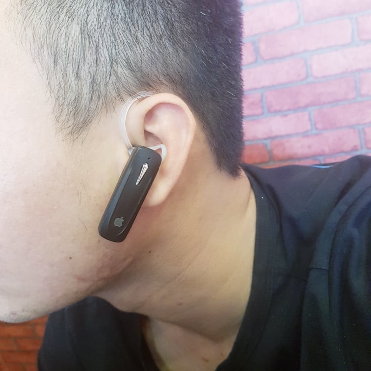 [Rẻ Vô Địch] Tai Nghe Bluetooth Headset 1 Bên Hỗ Trợ Đàm Thoại Cực Tốt - Nhỏ Gọn Tiện Lợi - Có Vành Nhựa Chống Rơi