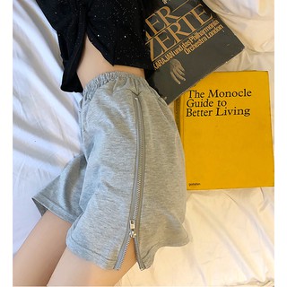 Quần lửng thể thao thời trang dành cho nữ