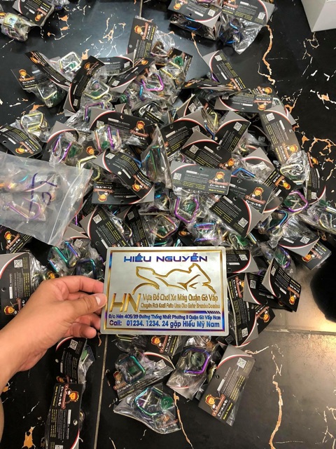 Hai cái móc treo đồ Tháilan Tupakanam