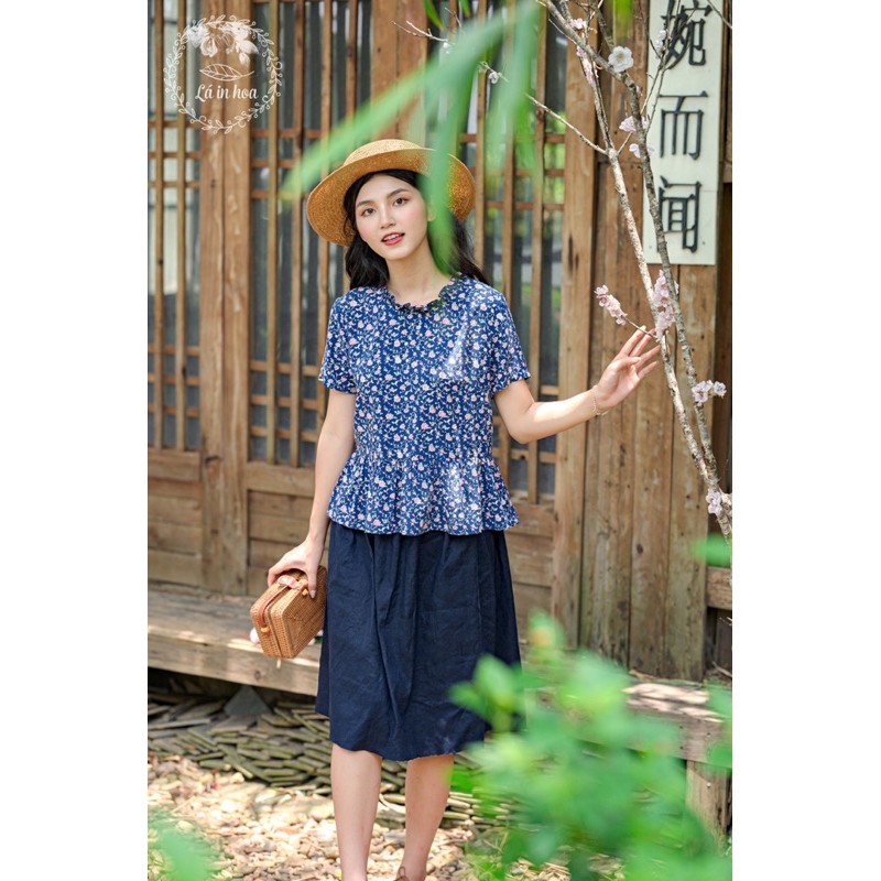 Áo sơmi hoa xanh than peplum Lá In Hoa