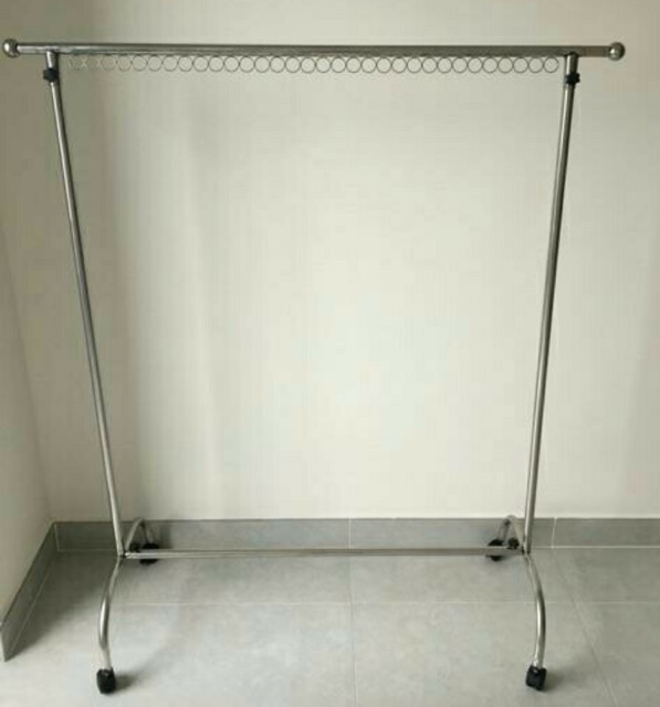 Sào đơn chân Cong inox tại xưởng sản xuất,siêu chắc chắn,láp ráp tiện lợi