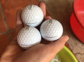 Bóng Titleist pro v1 mới trên 90%
