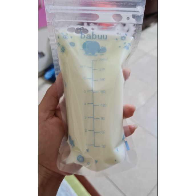 Túi trữ sữa Babuu Baby Nhật Bản hộp 50 chiếc 250ml