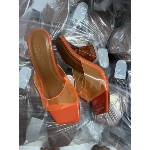 Giày guốc bản Mika sơn màu phối gót ly 9cm siêu hót 5 màu.