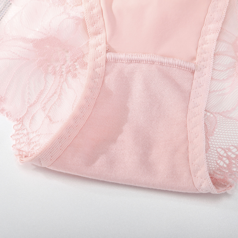 Quần Lót Levao Chất Liệu Lụa Mát Lưng Thấp Phối Ren Thoáng Khí Quyến Rũ Cho Nữ