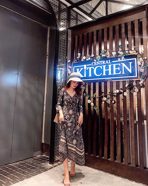 Đầm maxi hoạ tiết thổ cẩm