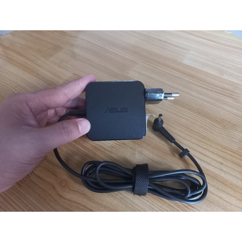Cục Sạc Laptop ASUS Chân Nhỏ 19V 2.37A 3.42A 1.75A Đầu Nhỏ 4.0 x 1.35mm Dây Sạc Asus Vivobook Zenbook Zin Ship Hỏa Tốc