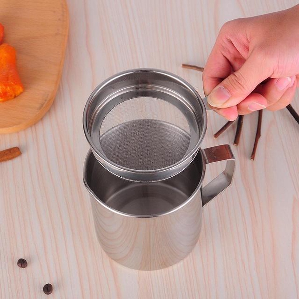 Ca Lọc Dầu Ăn Có Lưới Lọc Cặn Bằng INOX 304 Không Gỉ 1.2L