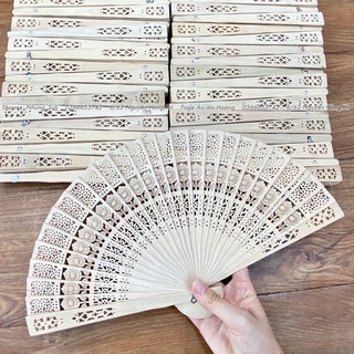 QUẠT GỖ CHỤP ẢNH
