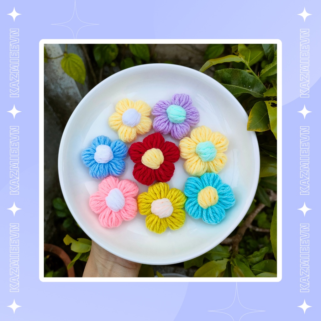 Set 10, 20 ghim/ pin cài áo, balo hình bông hoa dễ thương handmade bằng len