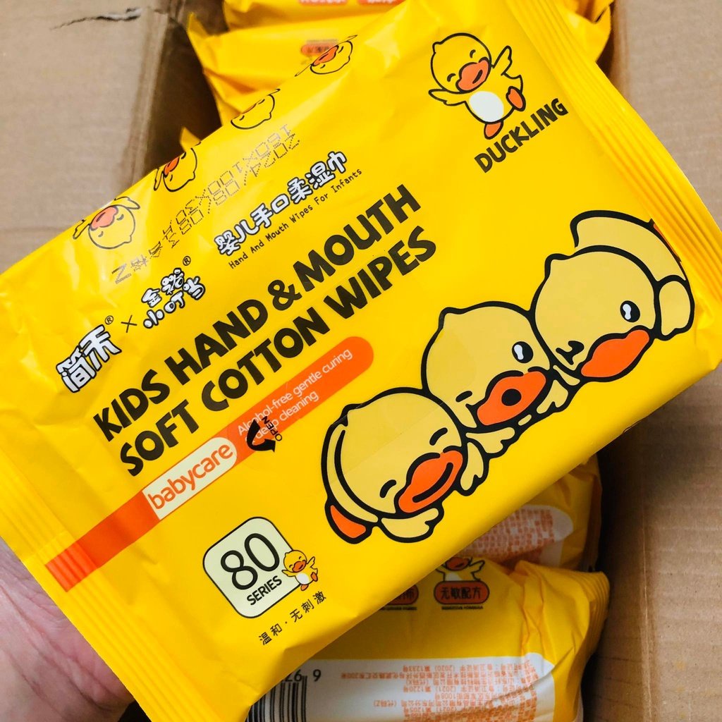 Hộp 10 gói khăn ướt vịt vàng nội địa trung