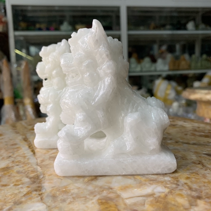 Cặp Kỳ Lân  Phong Thuỷ Đá Cẩm Thạch Trắng - cao 10cm
