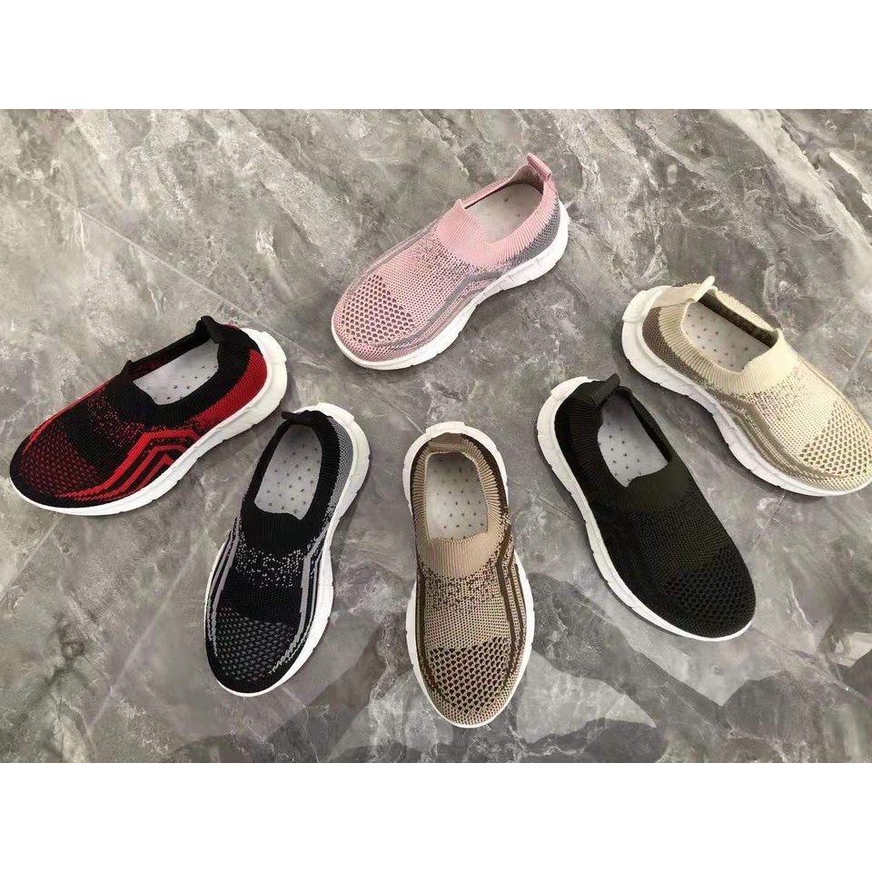 19  Size 33 đến 38 Giày lưới thoáng khí cổ chun có nhiều mẫu