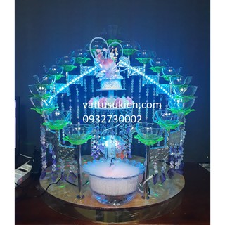 Tháp ly cô dâu chú rể đế tròn