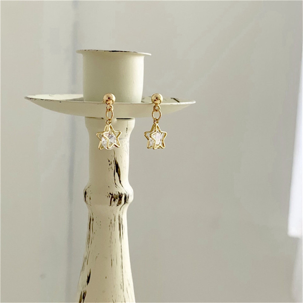 Khuyên Tai Đinh Tán Đính Ngọc Trai Và Đá Zircon Phong Cách Hàn Quốc Nhiều Kiểu Tùy Chọn Dành Cho Bạn Nữ Trong Tiệc Cưới