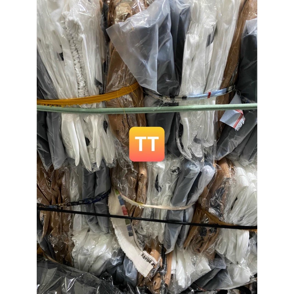 quần áo lộn xộn tran anh