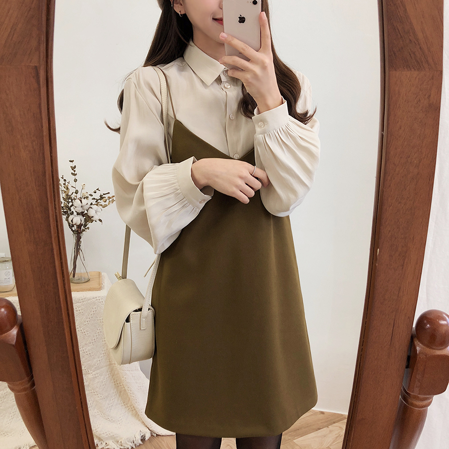 Đầm mini cổ vuông màu trơn 26966