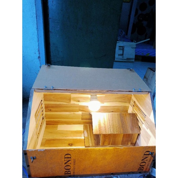 Chuồng nuôi bò sát gỗ ghép và mica KB5 D50 R30 C30cm