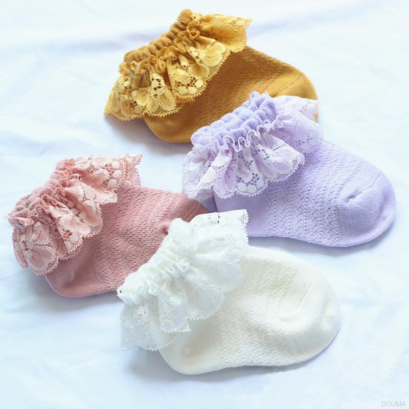 Tất cotton cổ ngắn viền ren xinh xắn cho bé gái sơ sinh
