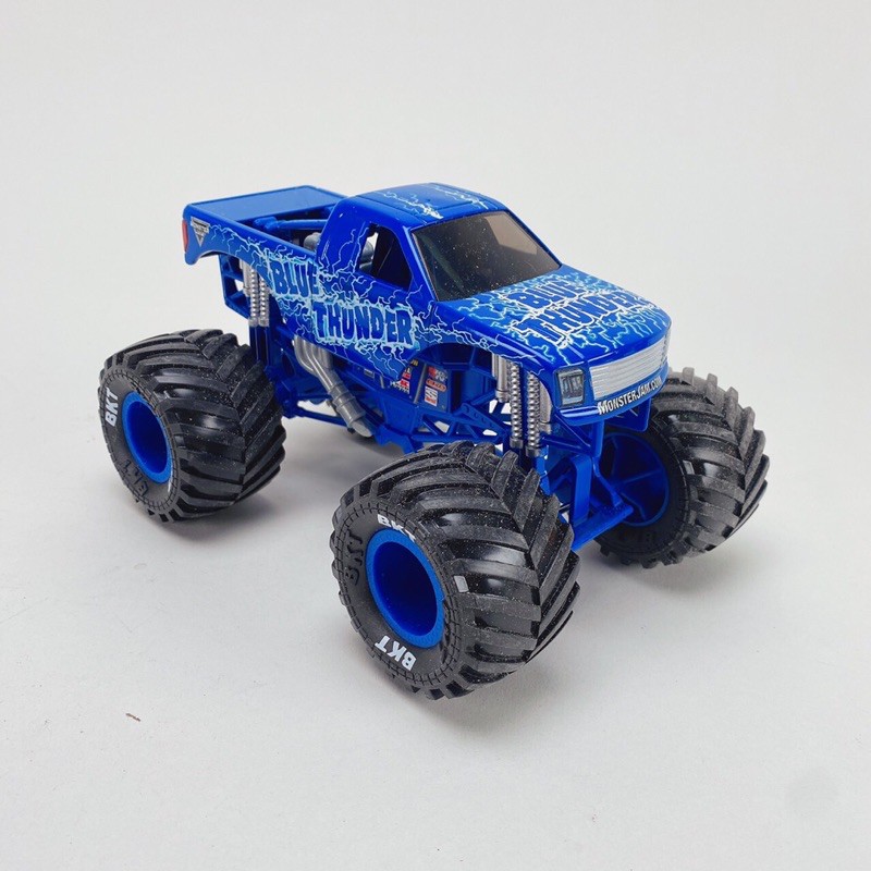 Monster Jam - xe tải quái vật hàng cao cấp