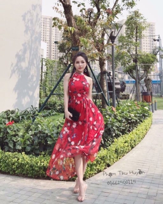 Đầm maxxi hoa giảm còn 120