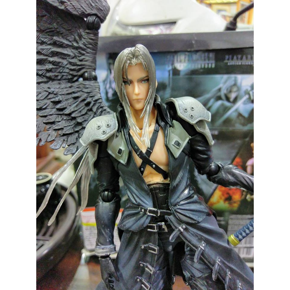 Mô hình Sephiroth game Final Fantasy Play Arts Kai PAK