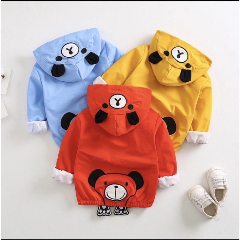 Áo Gió Bé 2 lớp ưu tiên trẻ em từ 3-10tuổi được làm từ chất liệu gió chống nước 96% tránh gió tránh bụi hiệu quả