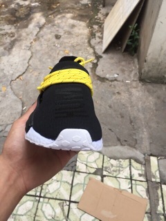 ( Ảnh thật ) Sneaker Human Race đen dây vàng