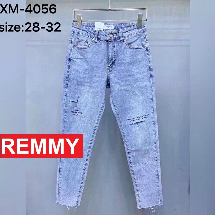 QUẦN JEAN NAM RÁCH MÀU XANH TUA LAI PHỐI CHỮ VS4056 REMMYSHOP