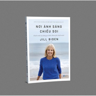 Sách - Nơi Ánh Sáng Chiếu Soi